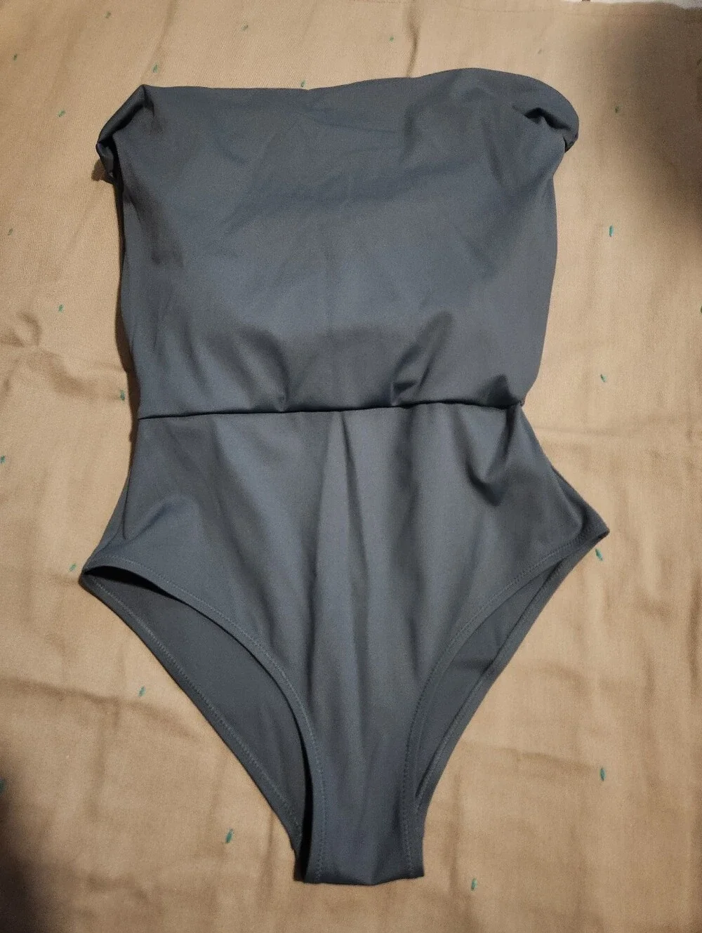SKIMS Sculpting Swim Ruched One-Piece Suit Gray Sz Medium
